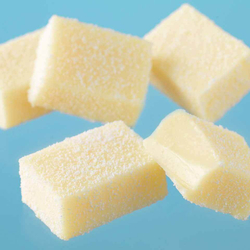 Живой шоколад ROYCE' Quality Nama Chocolate White (белый шоколад с ликёром)