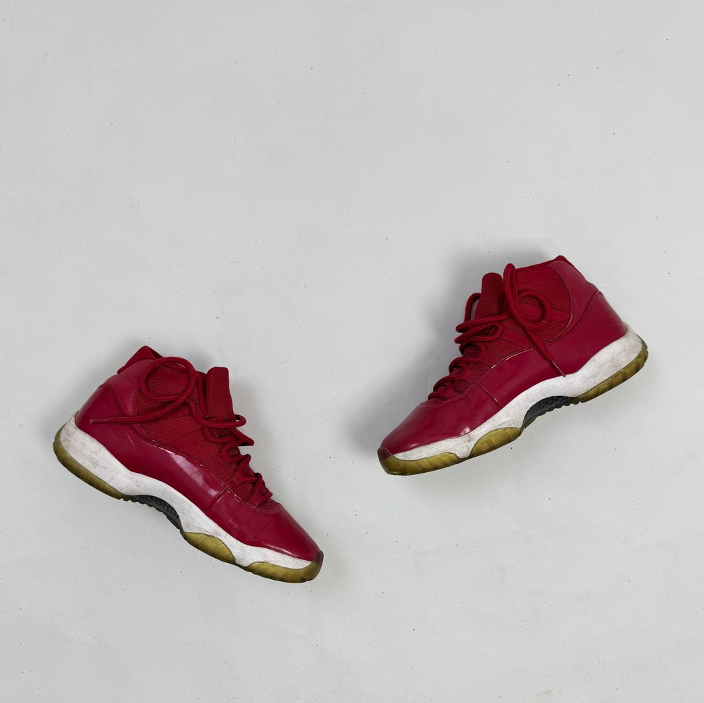 Кроссовки Jordan 11 Win Like Red