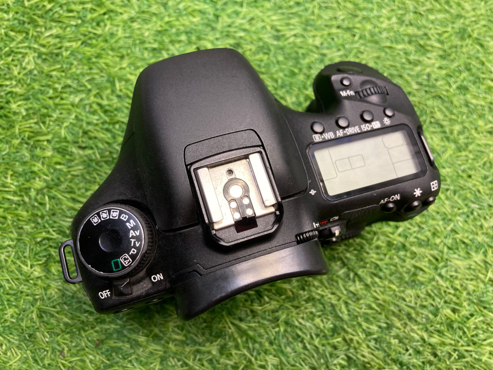 Canon EOS 7D ( С дефектом )
