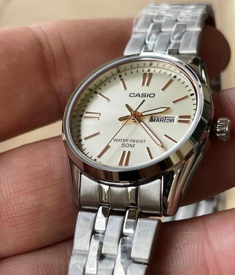 Наручные часы Casio LTP-1335D-9A