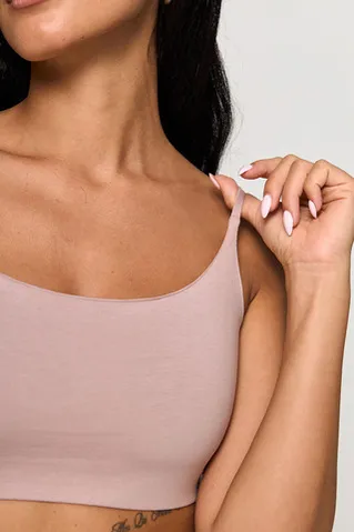 Кроп топ на бретелях из хлопка цвета розовая дымка
