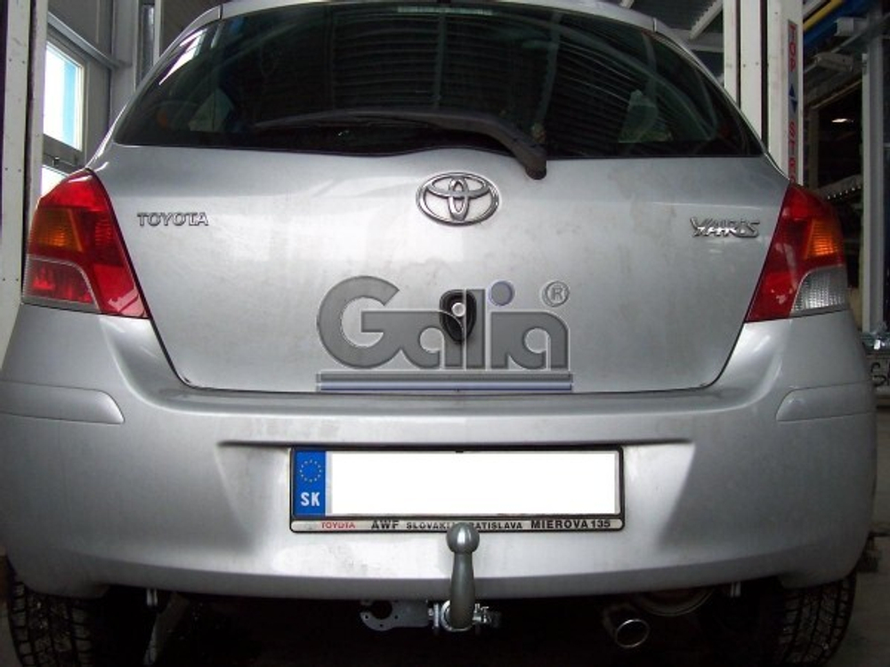 Фаркоп оцинкованный Galia T057A для Toyota Yaris 2005-2014(паспорт и сертификат в комплекте)(без электрики)