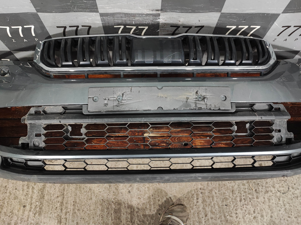Бампер передний в сборе Skoda Kodiaq 16-22 Б/У Оригинал 562807221