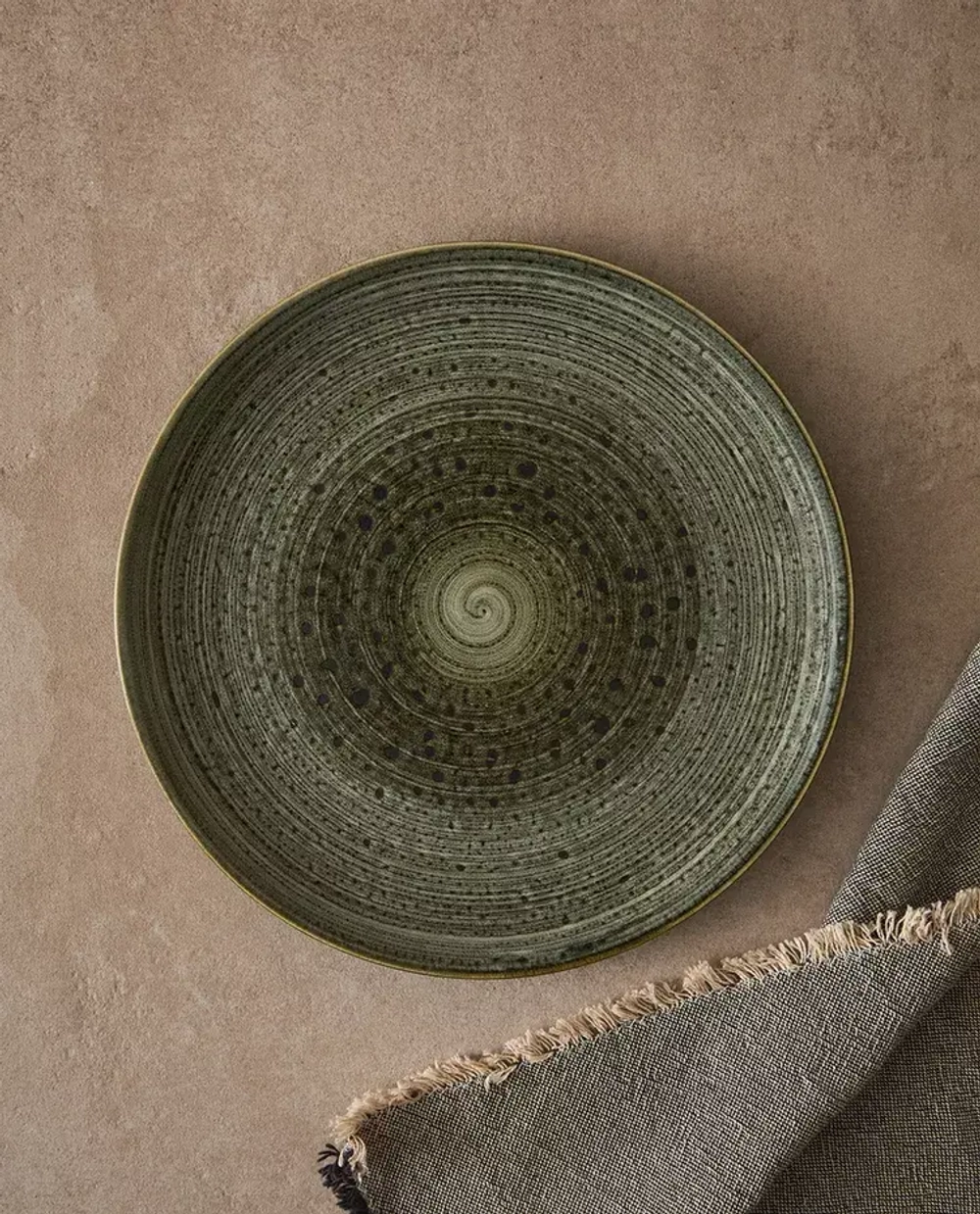 ZARA HOME ФАЯНСОВАЯ ОБЕДЕННАЯ ТАРЕЛКА СО СПИРАЛЬНЫМ УЗОРОМ, ЗЕЛЕНЫЙ