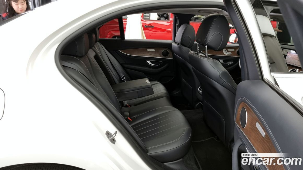 Mercedes-Benz E-Class W213 E220d 4MATIC Exclusive (11.2019)