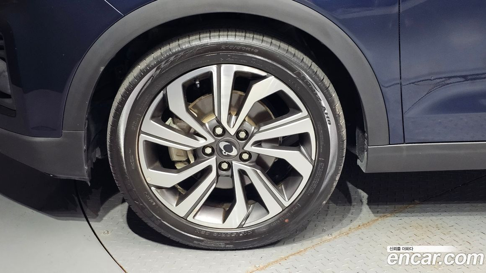 KG Mobility (Ssangyong) Very New Tivoli Бензин 1.5 2WD (10.2020)