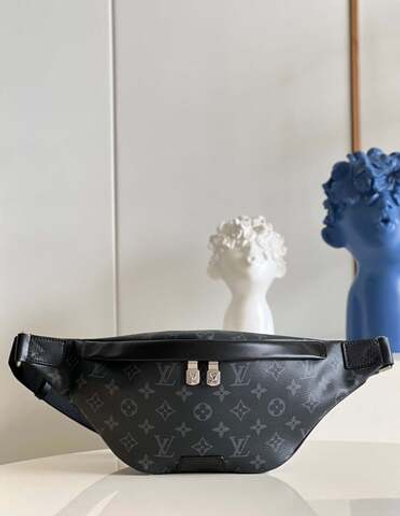 Louis Vuitton Discovery Bumbag