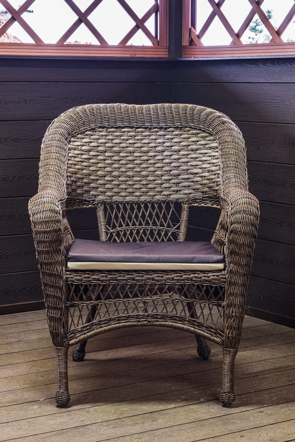 Кресло из искусственного ротанга МЭДИСОН «MEDISON» арт.М00130 brown с подушками на сидение