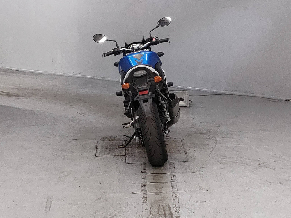 Suzuki GSR750 2013