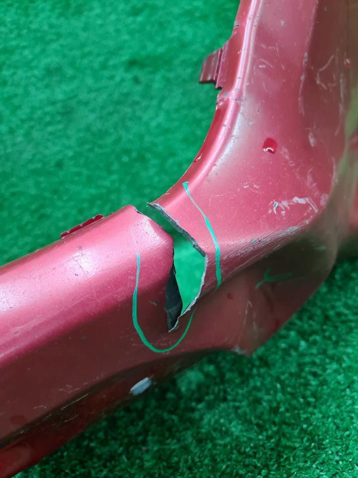 Бампер передний Toyota Hilux 8 (2018-2020)