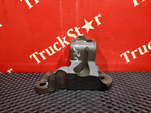 Кронштейн двигателя задний левый