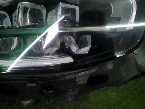 Фара правая Mercedes GLC X253 (2019-2022) LED