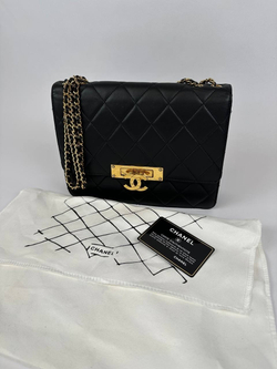Сумка Chanel Black Quilted Lambskin Leather Golden Class Medium Flap