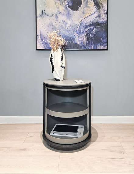 Прикроватная тумбочка 4484 с поворотным закрыванием