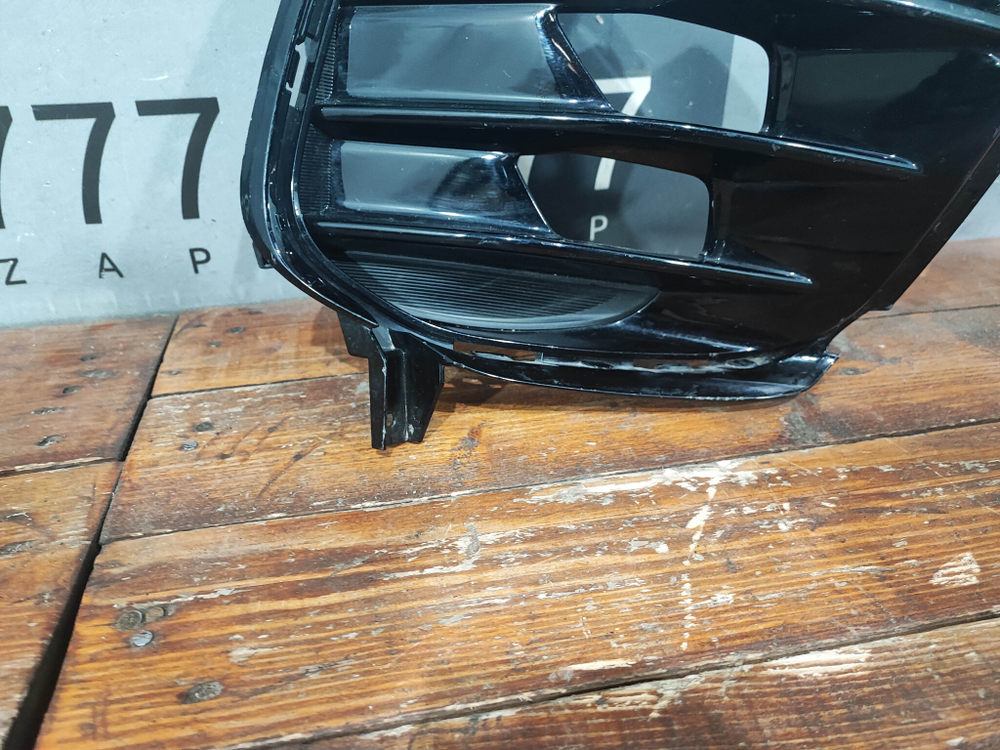 Накладка ПТФ правая Kia K5 20-нв Б/У Оригинал 86542L2310