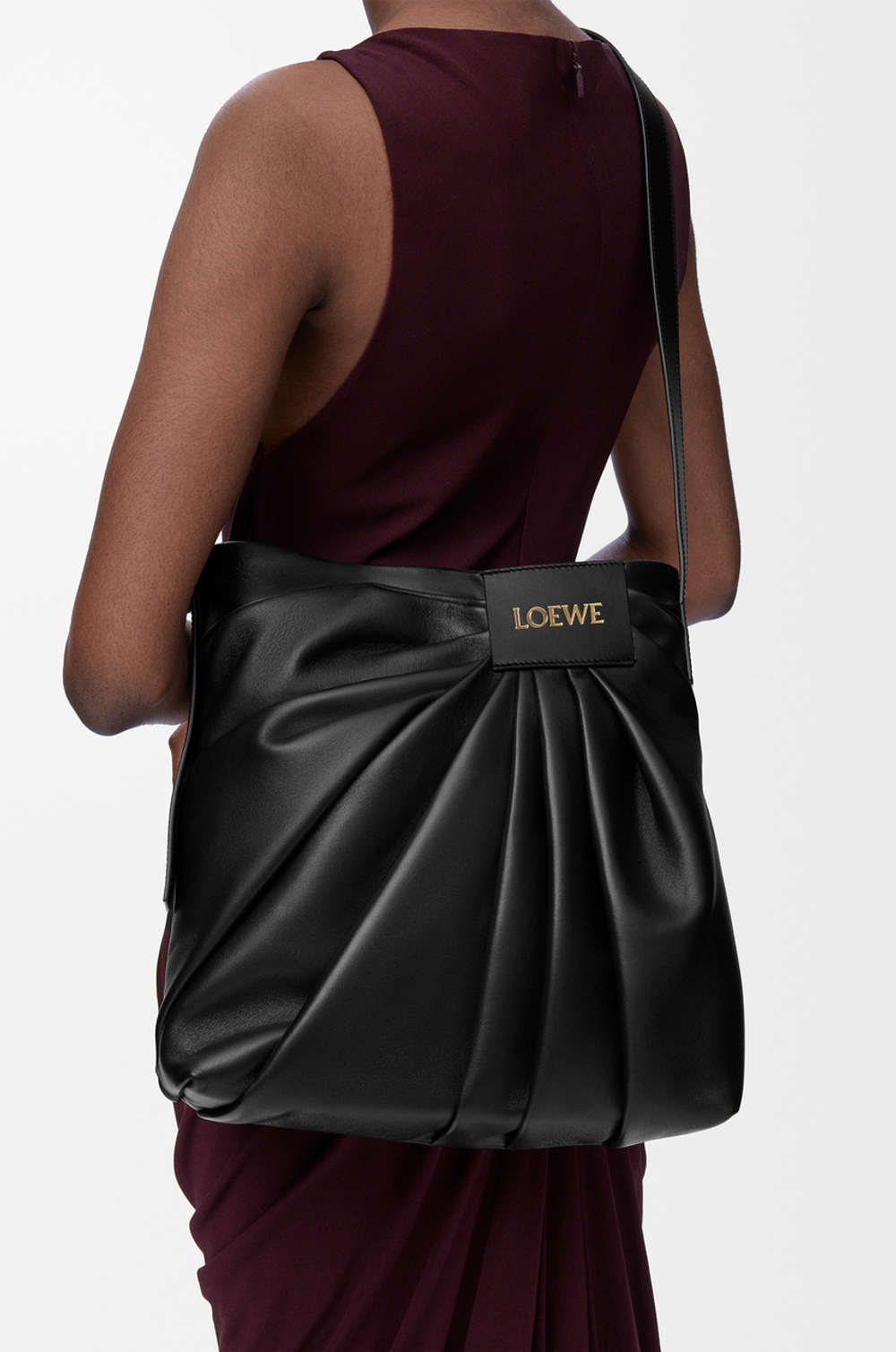 Loewe Сумка-тоут Draped из мягкой овечьей кожи наппа, черный