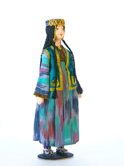 Кукла фарфоровая Узбечка