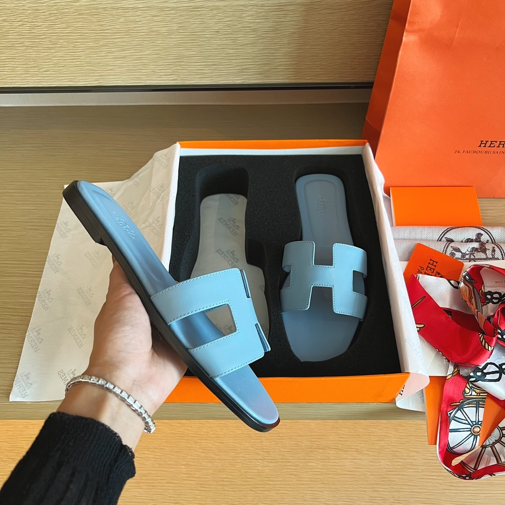 Hermes Oran Sandal