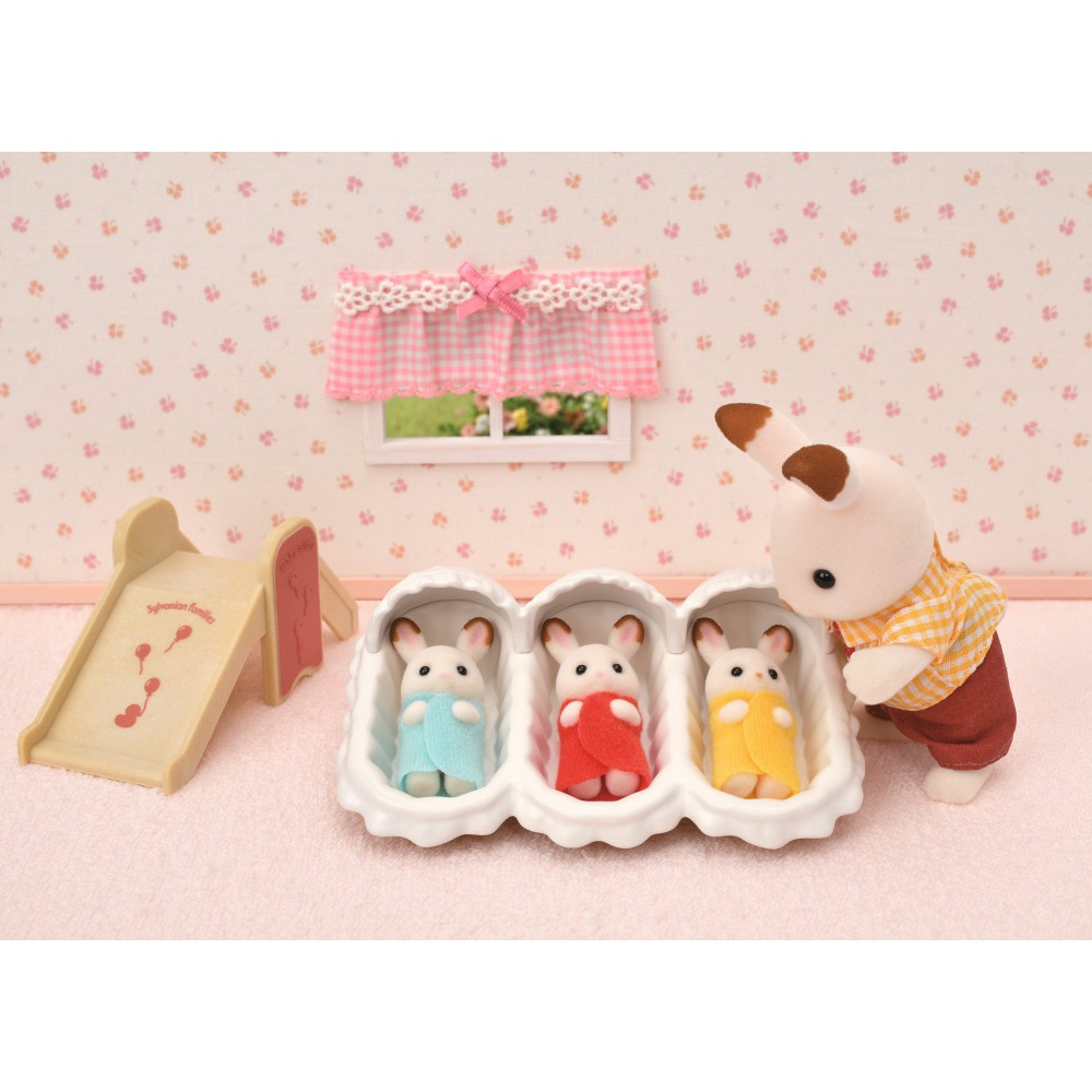 Sylvanian Families - Тройняшки Кроликов с шоколадными ушками 5532