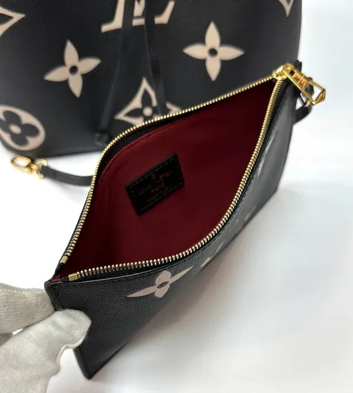 Сумка Louis Vuitton Neonoe MM черный