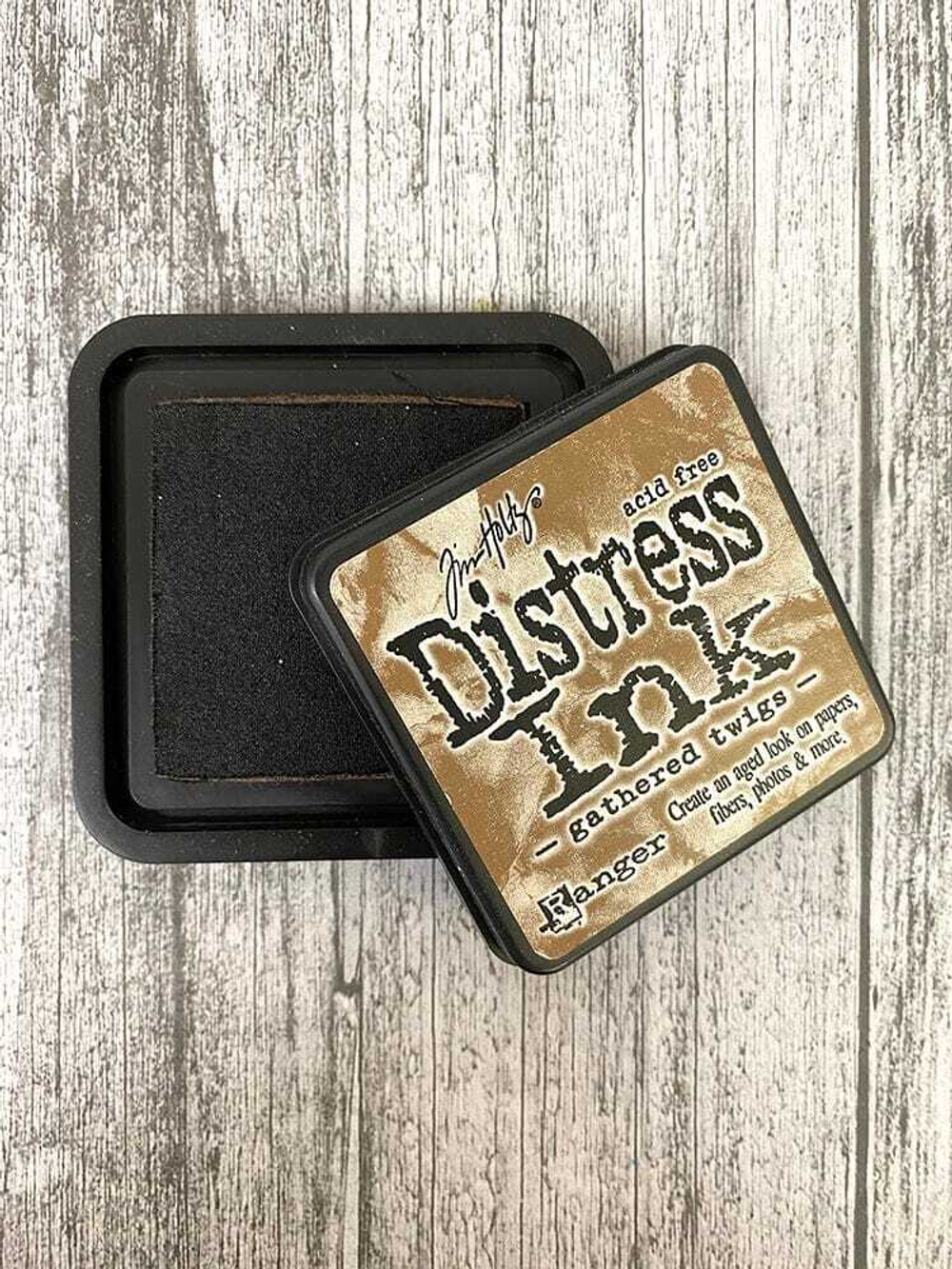Distress Ink Pad. Gathered Twigs