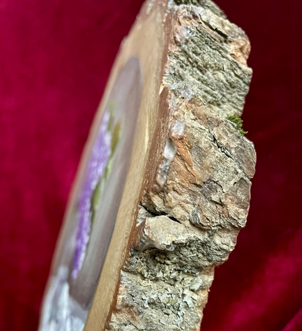 Нежность в стекле - картина маслом на срезе дуба с корой | Художница Ольга Ефимова