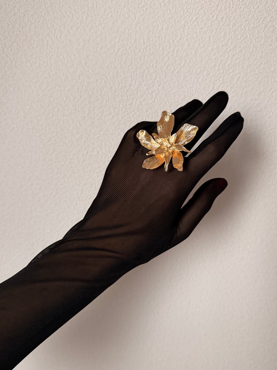 Кольцо Орхидея, Золотой