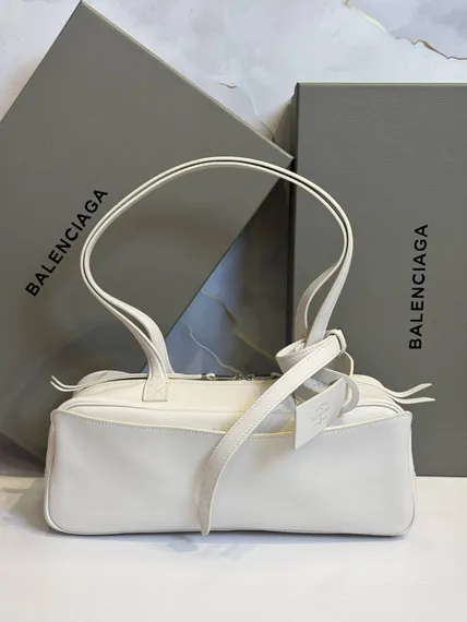Сумка Balenciaga Carrie