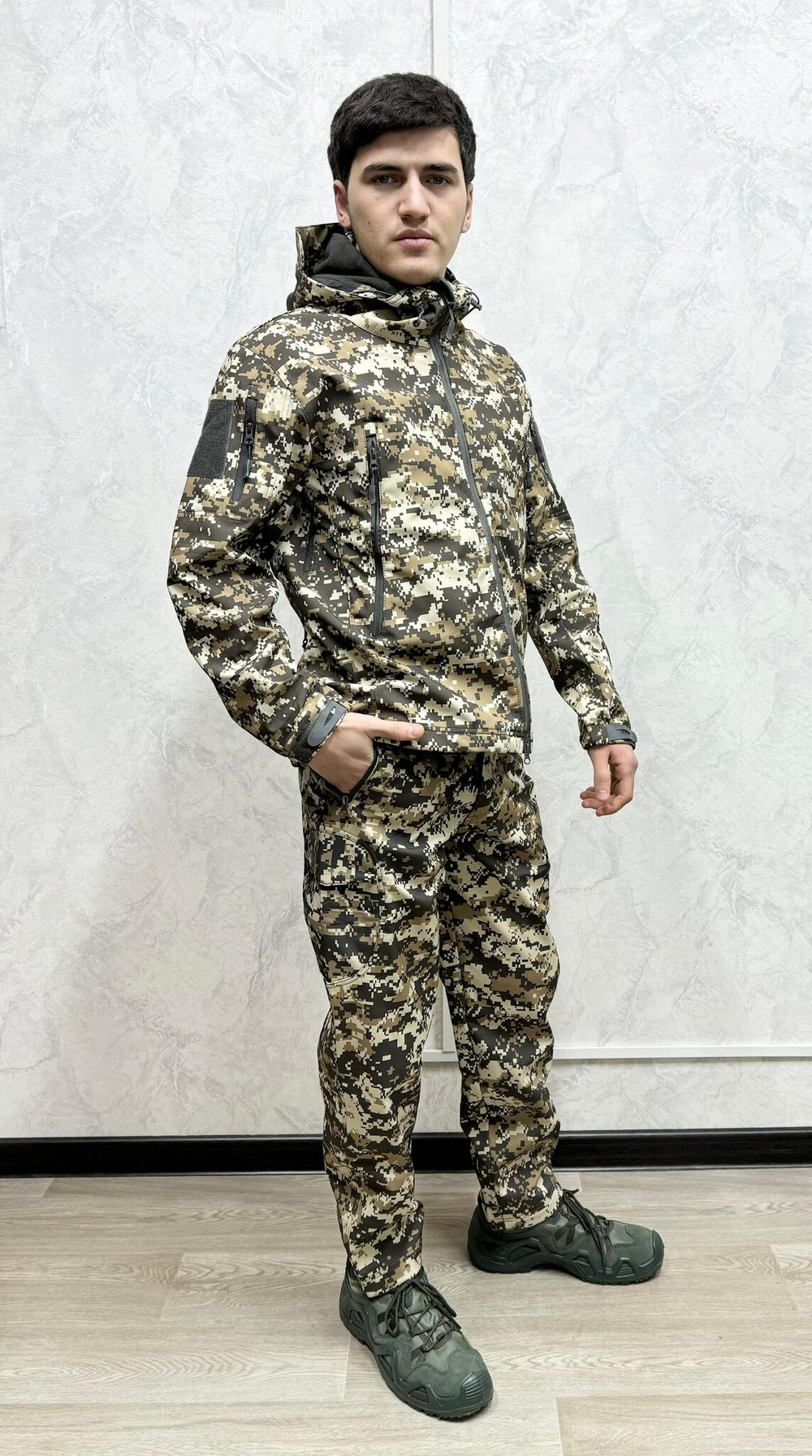 Тактический камуфляжный костюм softshell