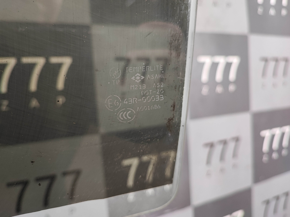 Стекло двери задней левой Suzuki Grand Vitara XL-7 98-05 Б/У Оригинал 8454652D00