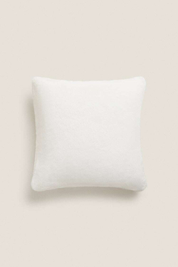 ZARA HOME ЧЕХОЛ НА ПОДУШКУ ИЗ ИСКУССТВЕННОГО МЕХА, БЕЛЫЙ