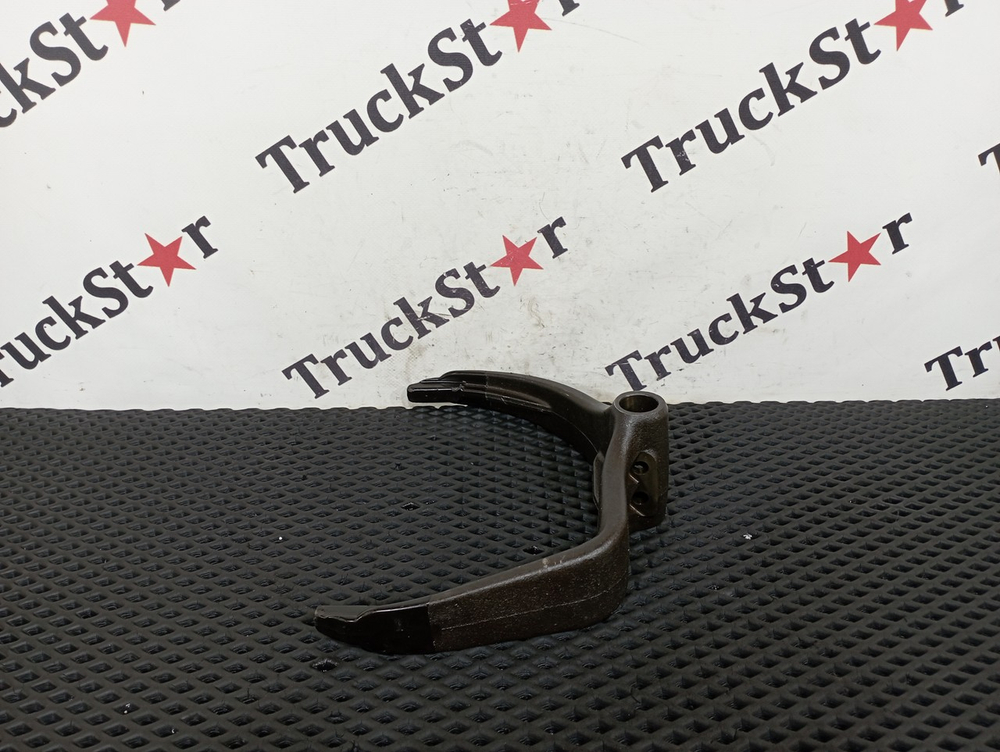 Вилка включения передач КПП