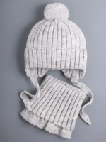 Шапка осенняя детская на завязках и снуд