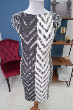 Платье Bodyflirt стильное 42/44 размер