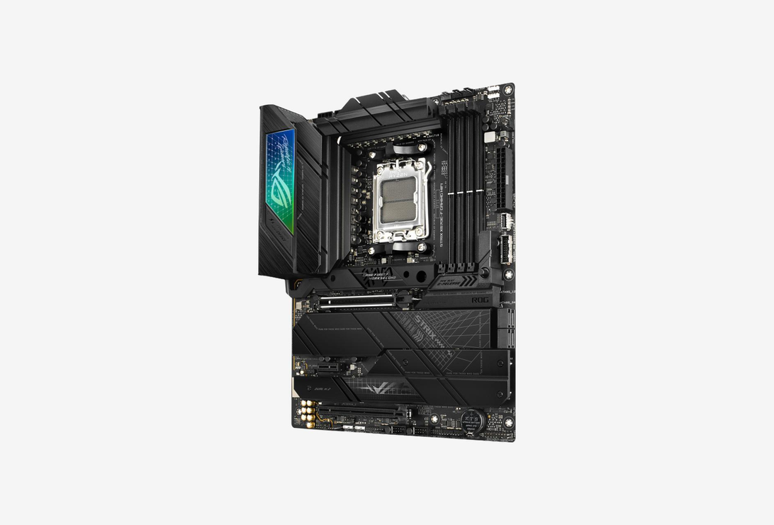 ROG STRIX X670E-F GAMING WIFI_0325820120357