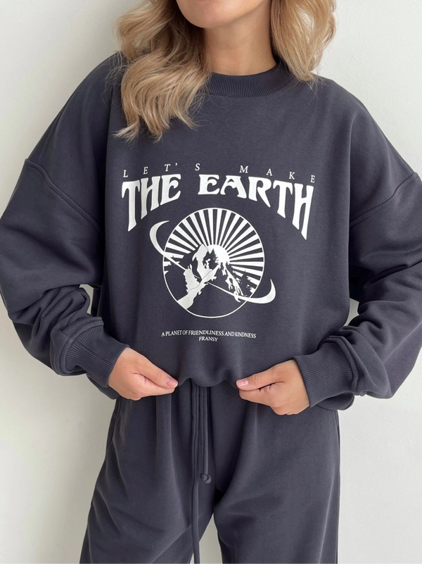 Свитшот THE EARTH, графит new