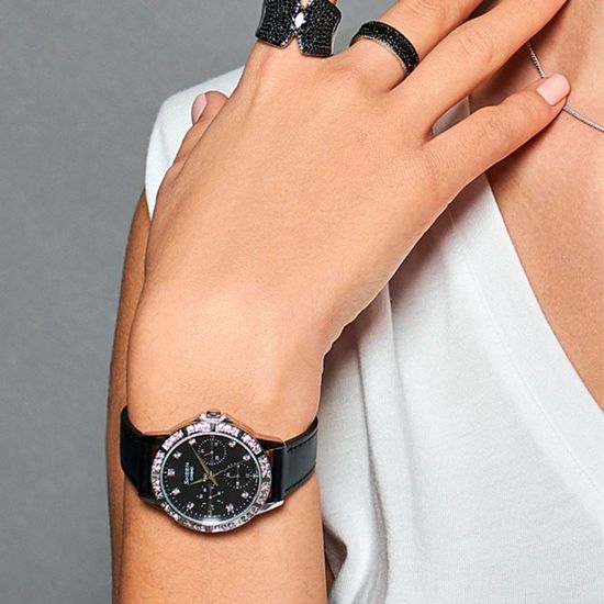 Наручные часы Casio SHE-3517L-1A