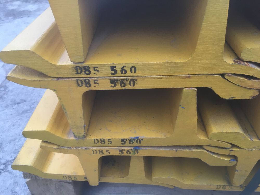 Башмак 560 мм 154-32-11113 Komatsu D85(SD22)