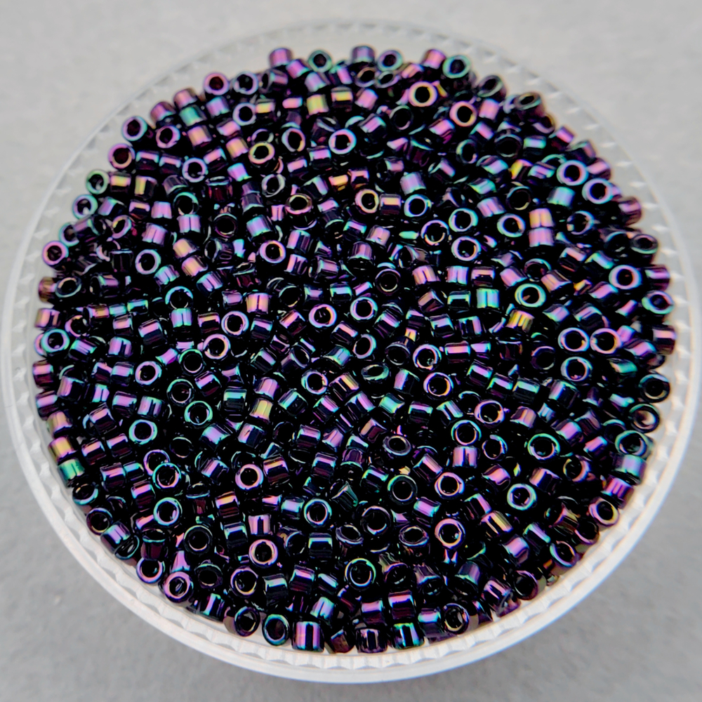 Бисер Miyuki Delica, цвет #0004 (фиолетовый ирис)