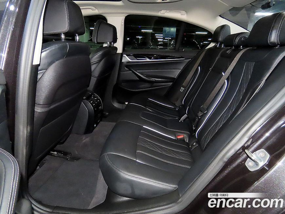 BMW 5 Series (G30) 530i xDrive Luxury Plus (01.2020)