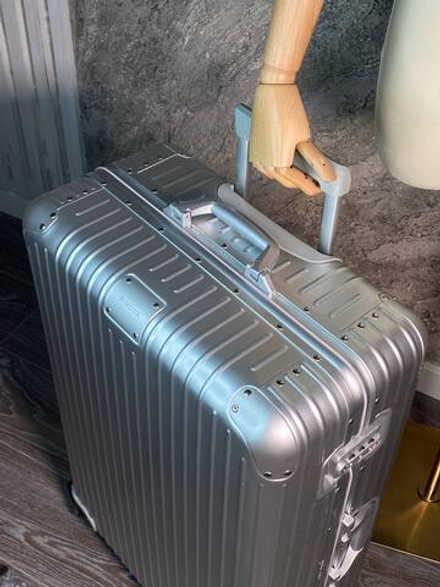 Чемодан Rimowa