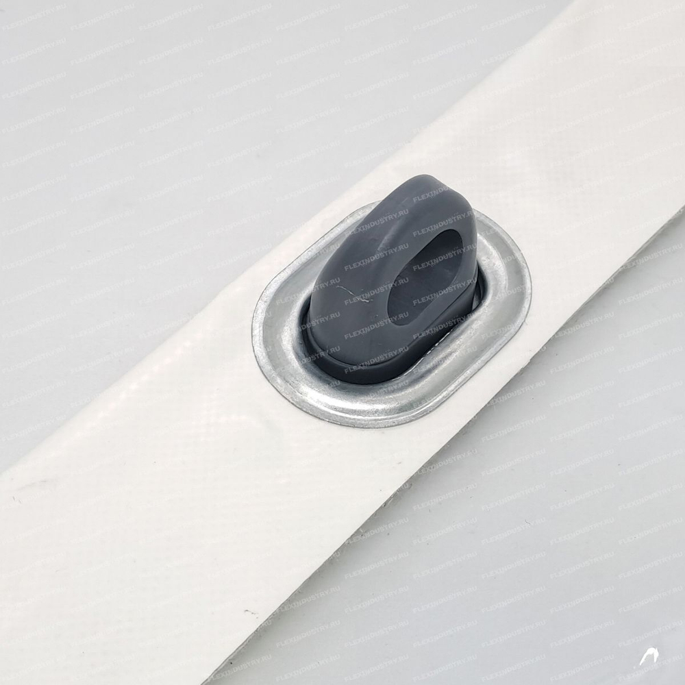 Скоба поворотная пластиковая h17