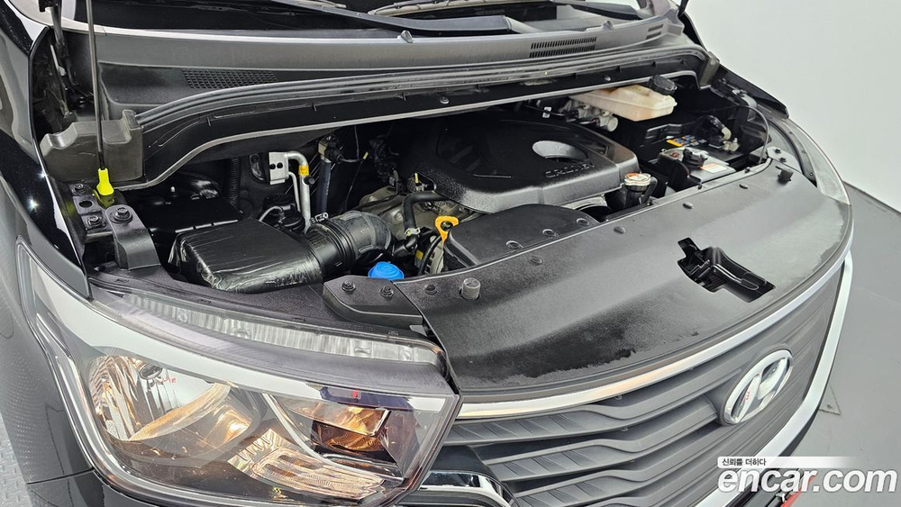 Hyundai The New Grand Starex Van 3-х местный (12.2019)
