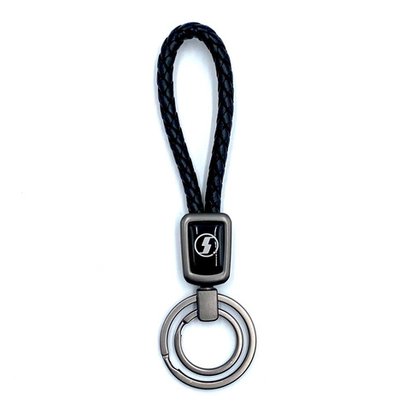 Брелок для ключей кожаный с эмблемой Shacman (кожзам, косичка, двойное кольцо, черный цвет)