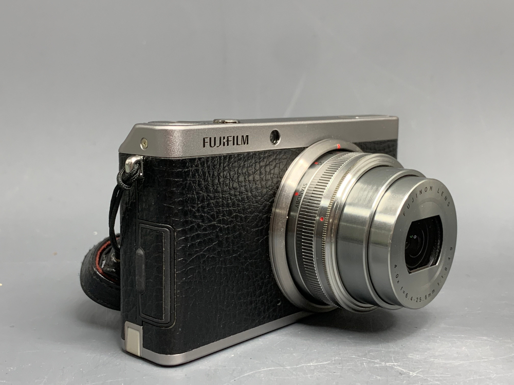 FujiFilm XF1
