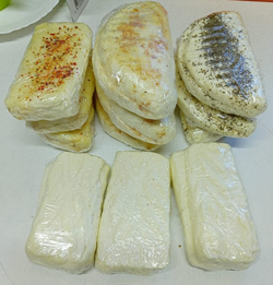 Сыр козий "Халуми" 250 гр от Веселовой Ольги