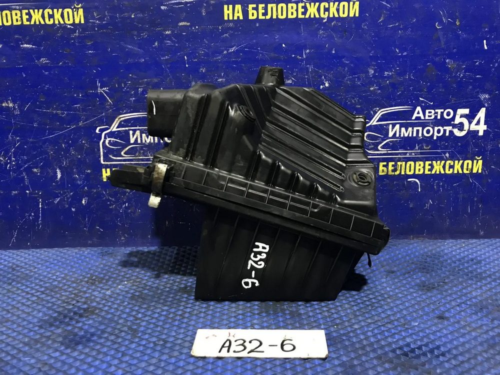 Корпус воздушного фильтра NISSAN CEFIRO 1994