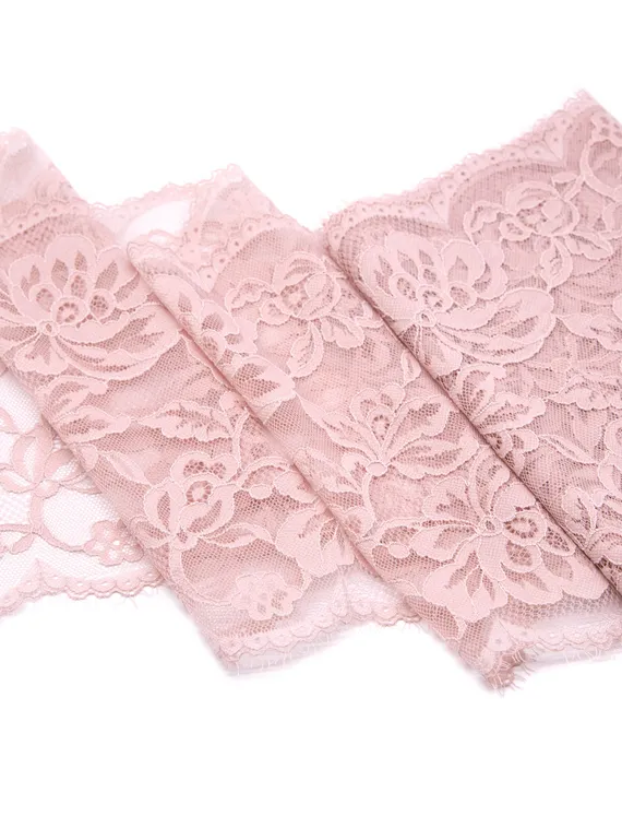 03-203 Кружево эластичные реснички 22 см, лотос