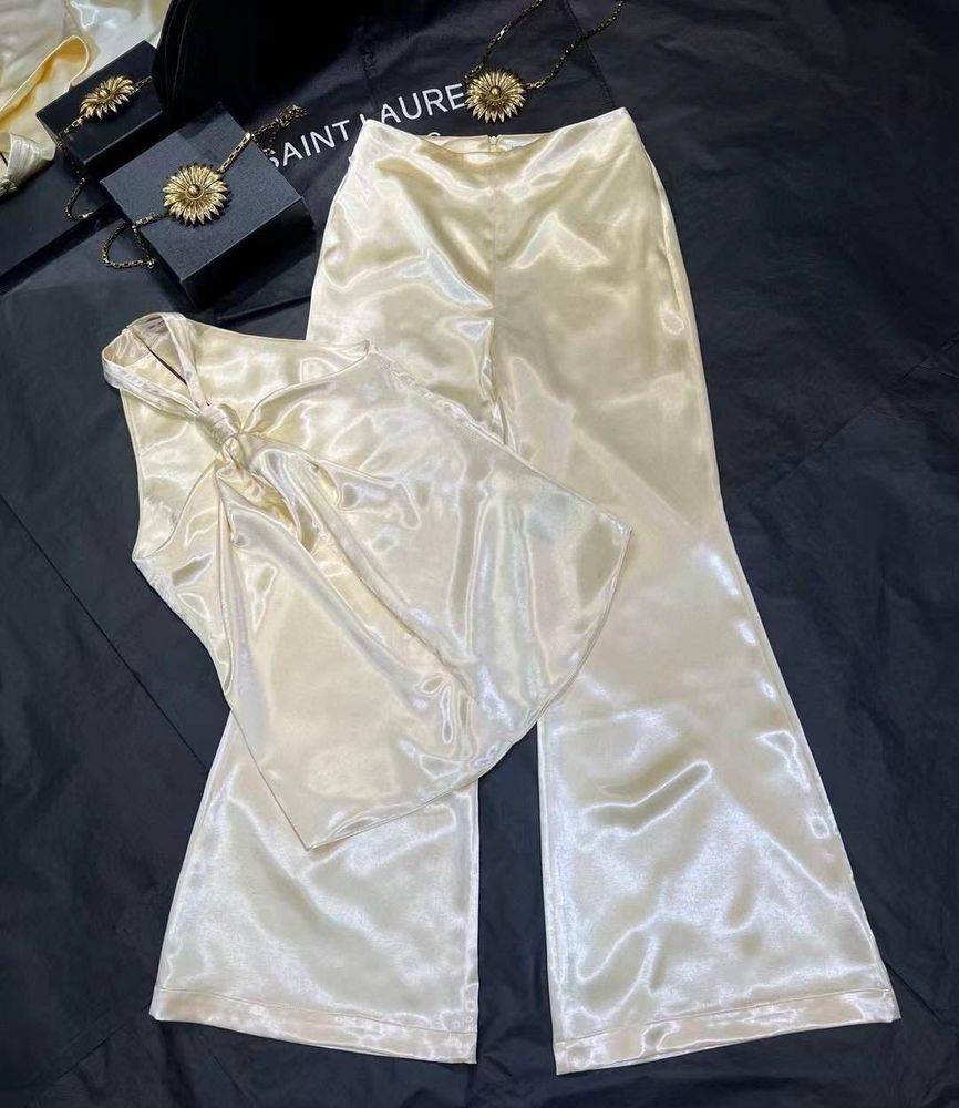 Костюм Yves Saint Laurent