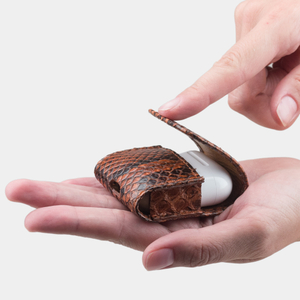 Чехол для наушников Petit из кожи питона, цвета коньяк